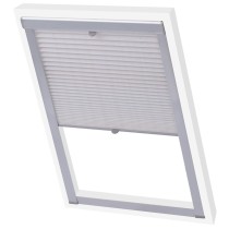 Pleated Blind White SK06