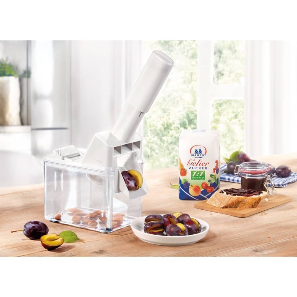 Leifheit Automatic Plum Pitter White 37300